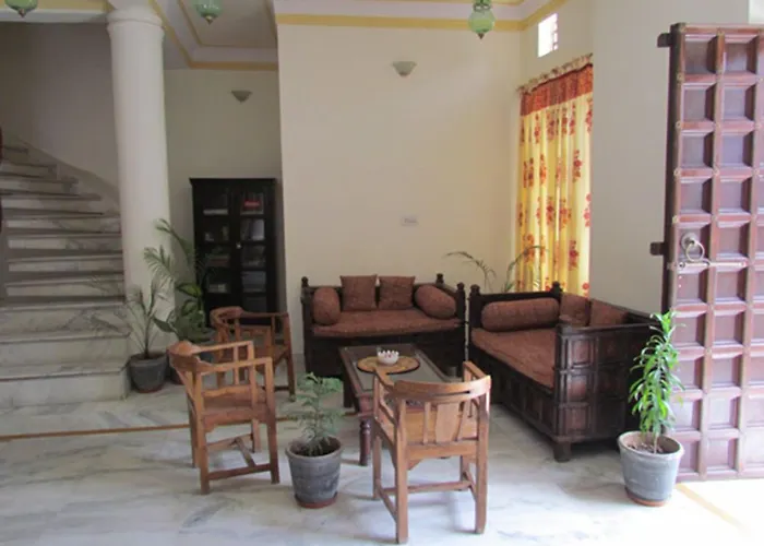 Hotel Pratap Bhawan